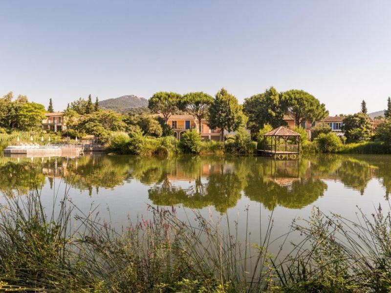 Le Mas De Grimaud Luaran gambar